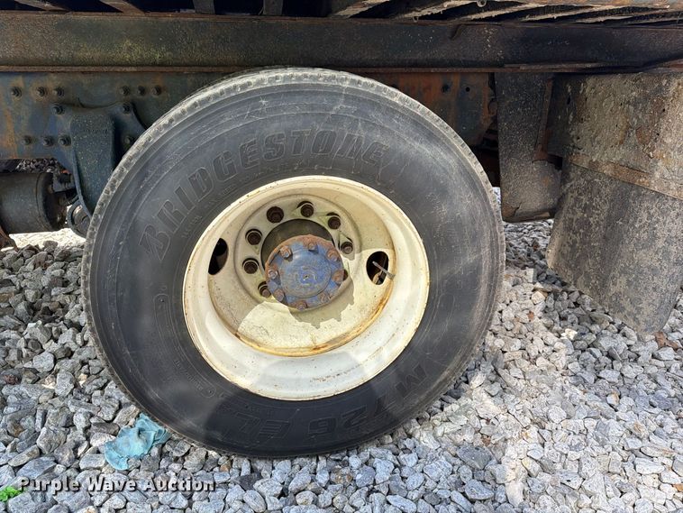 image for item YA5128 2018 Freightliner Business Class M2 rollback truck