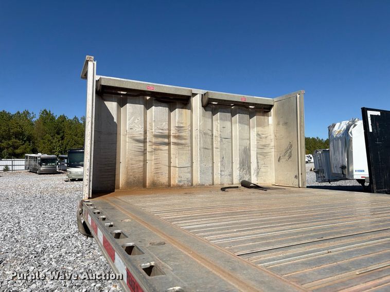 image for item YA5284 2017 Fontaine HCR6012WSA flatbed trailer