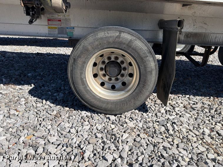 image for item YA5284 2017 Fontaine HCR6012WSA flatbed trailer