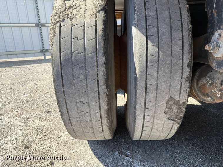 image for item YA5319 2006 Great Dane 7311TP-SAL dry van trailer