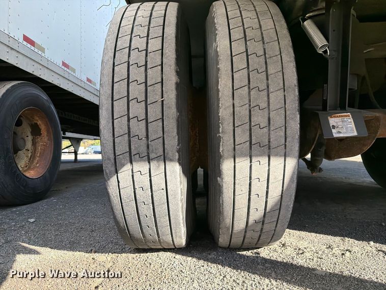 image for item YA5322 2006 Great Dane 7311TP-SAL dry van trailer