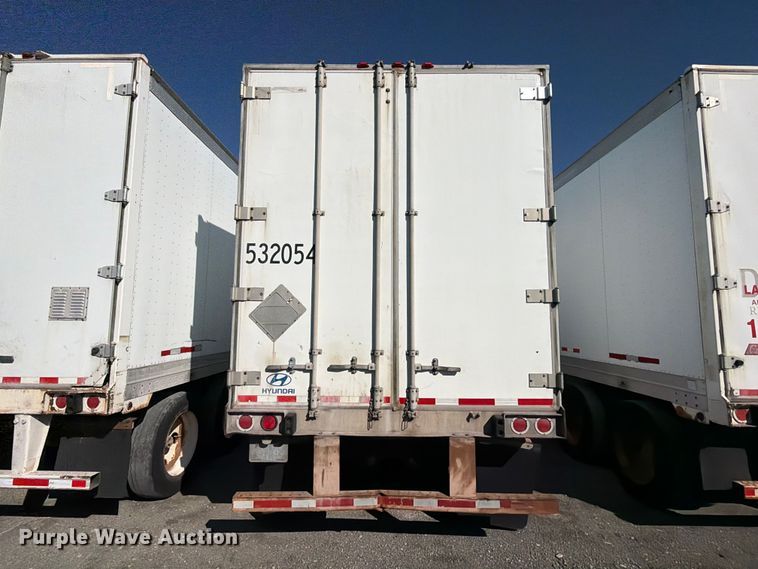 image for item YA5328 2004 Hyundai V12530152-AJS dry van trailer