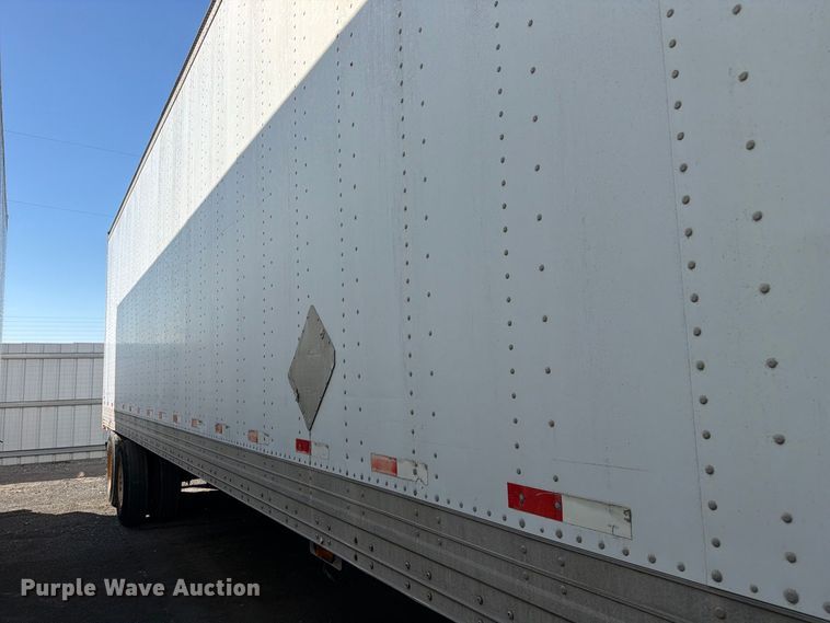 image for item YA5328 2004 Hyundai V12530152-AJS dry van trailer