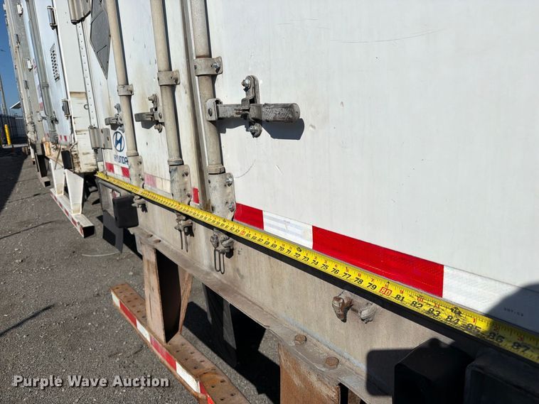 image for item YA5328 2004 Hyundai V12530152-AJS dry van trailer