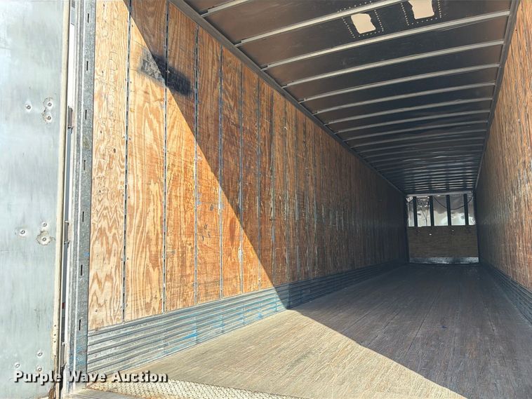image for item YA5328 2004 Hyundai V12530152-AJS dry van trailer