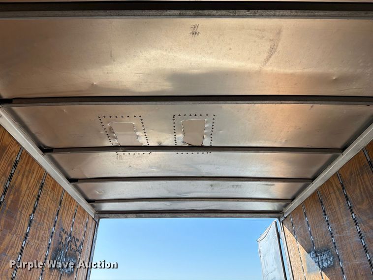 image for item YA5328 2004 Hyundai V12530152-AJS dry van trailer