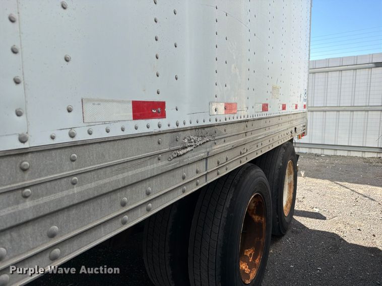 image for item YA5328 2004 Hyundai V12530152-AJS dry van trailer