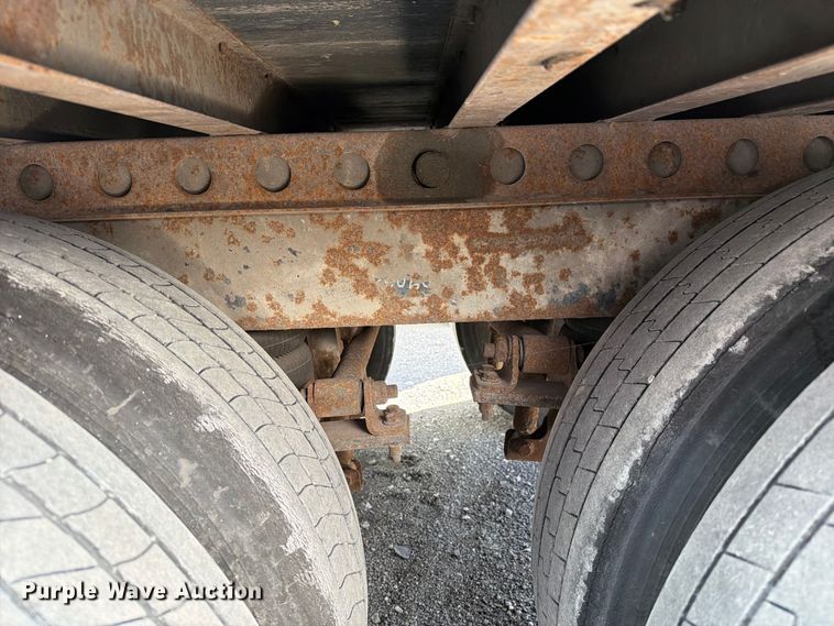 image for item YA5328 2004 Hyundai V12530152-AJS dry van trailer