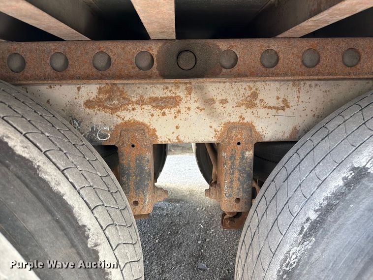 image for item YA5328 2004 Hyundai V12530152-AJS dry van trailer