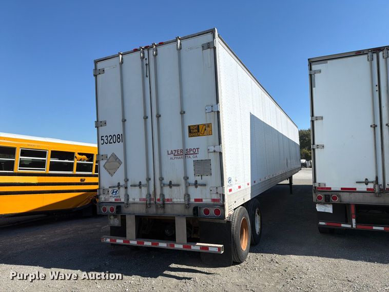image for item YA5329 2004 Hyundai V12530152-AJS dry van trailer