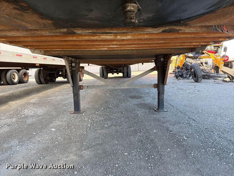 image for item YA5329 2004 Hyundai V12530152-AJS dry van trailer