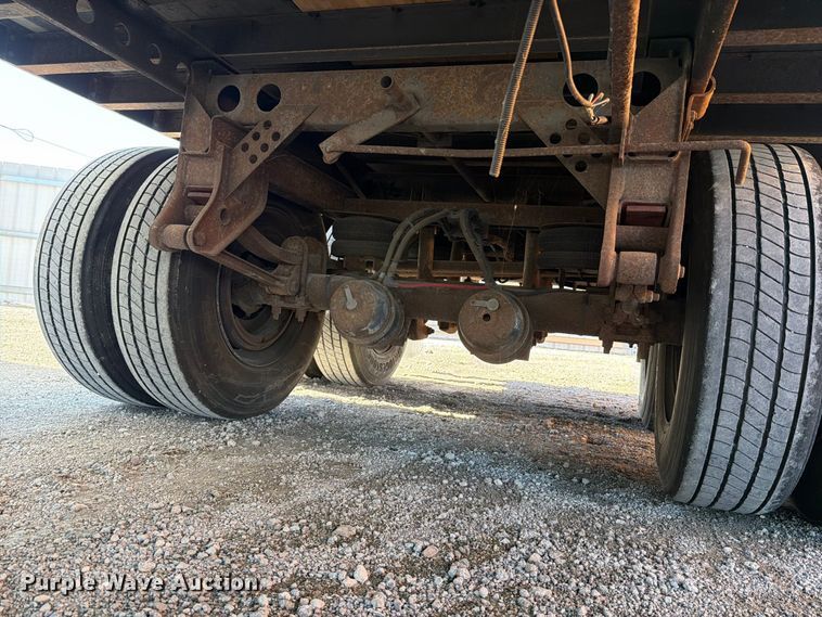 image for item YA5329 2004 Hyundai V12530152-AJS dry van trailer