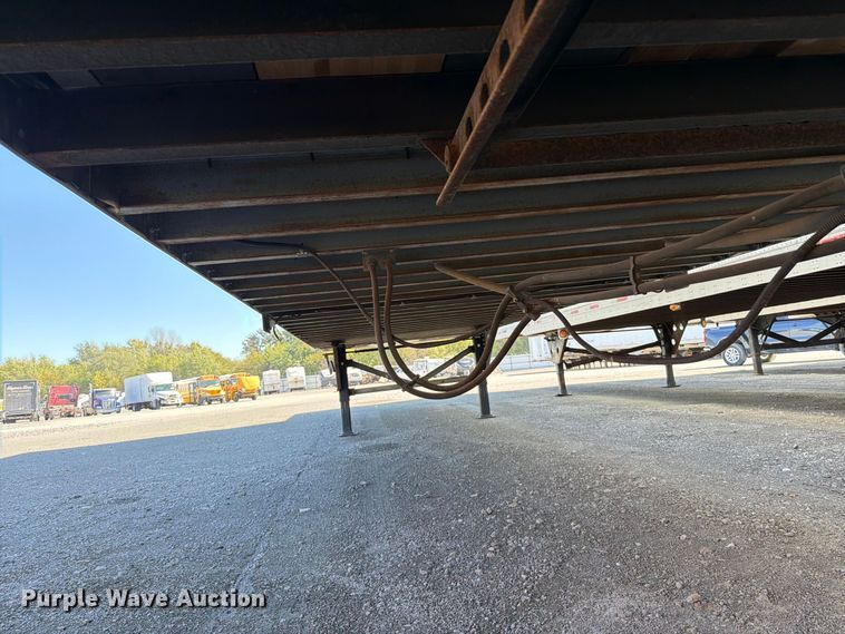 image for item YA5329 2004 Hyundai V12530152-AJS dry van trailer