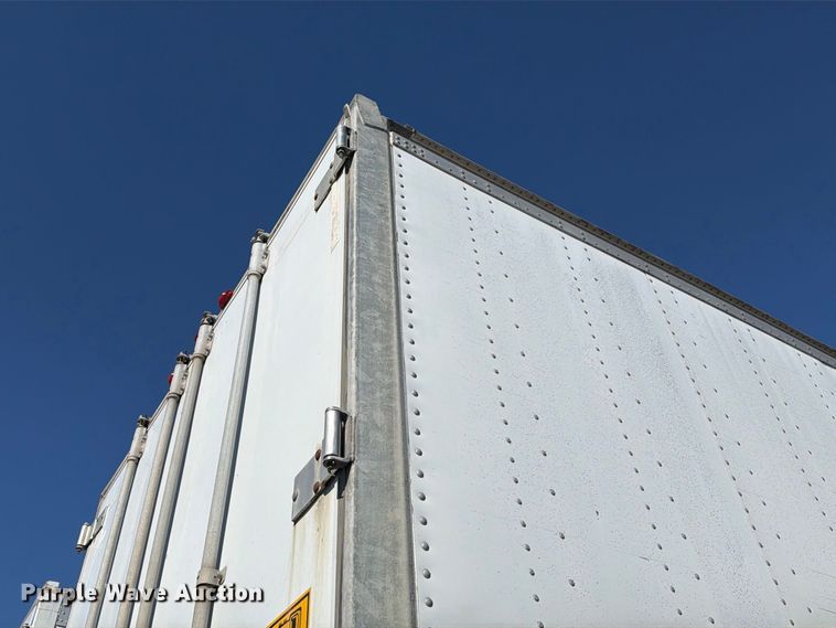 image for item YA5330 2004 Hyundai V12530152-AJS dry van trailer