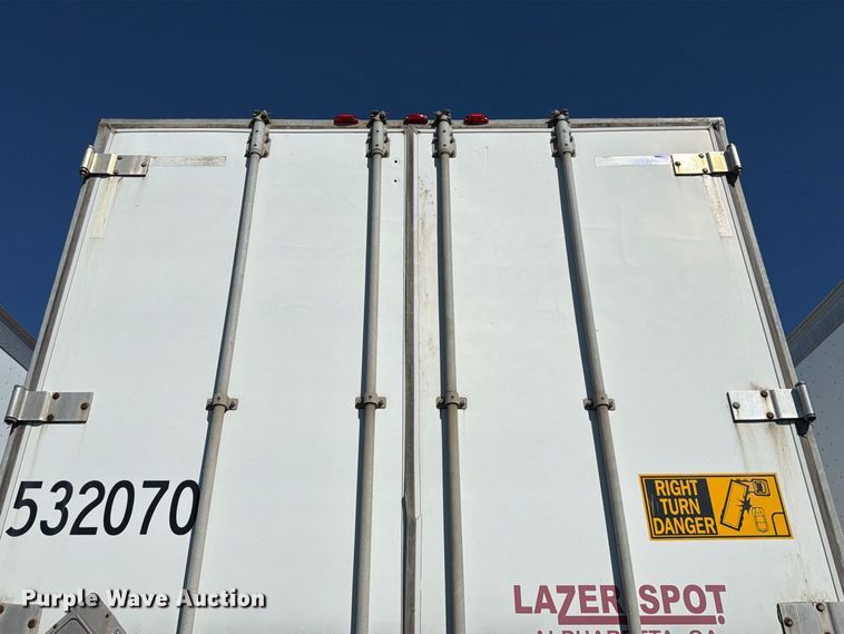 image for item YA5330 2004 Hyundai V12530152-AJS dry van trailer