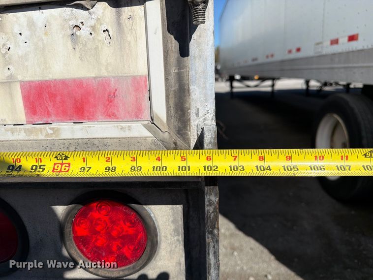 image for item YA5330 2004 Hyundai V12530152-AJS dry van trailer