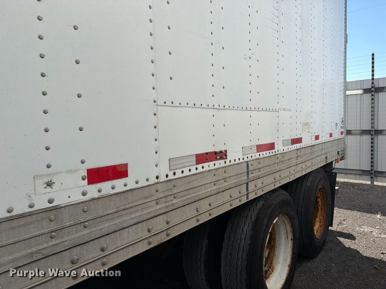 image for item YA5330 2004 Hyundai V12530152-AJS dry van trailer