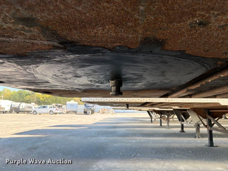 image for item YA5330 2004 Hyundai V12530152-AJS dry van trailer