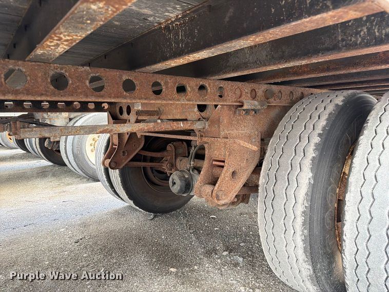 image for item YA5330 2004 Hyundai V12530152-AJS dry van trailer