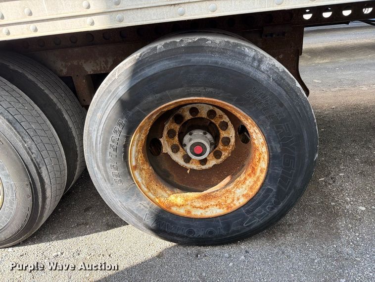 image for item YA5330 2004 Hyundai V12530152-AJS dry van trailer