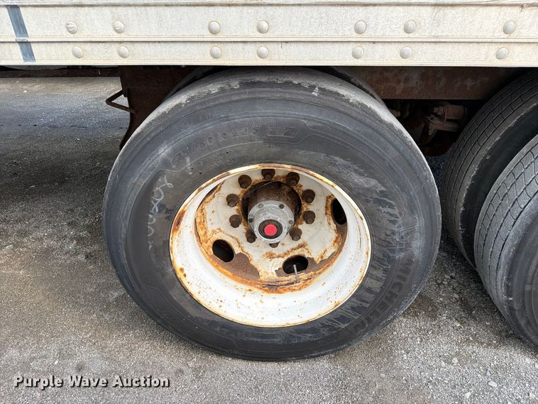 image for item YA5330 2004 Hyundai V12530152-AJS dry van trailer
