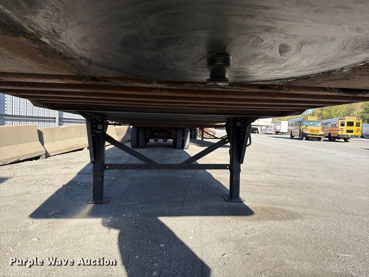 image for item YA5331 2004 Hyundai V12530152-AJS dry van trailer
