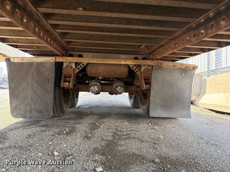 image for item YA5331 2004 Hyundai V12530152-AJS dry van trailer