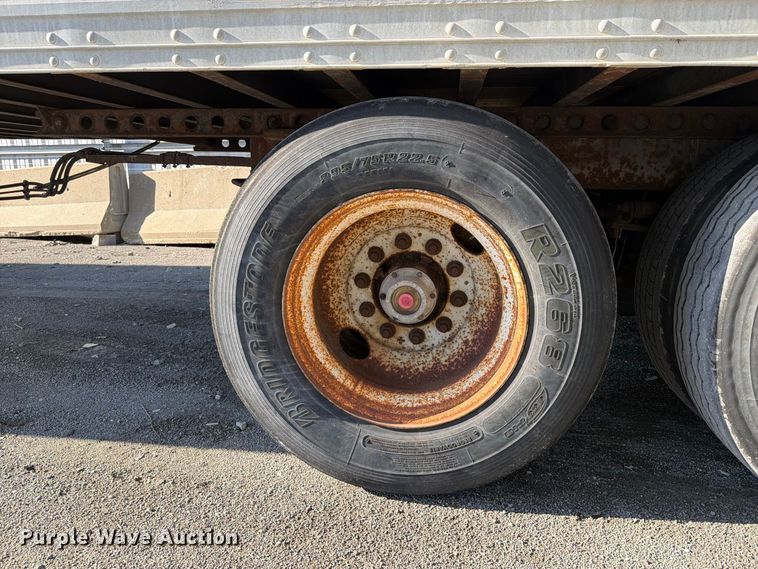 image for item YA5331 2004 Hyundai V12530152-AJS dry van trailer
