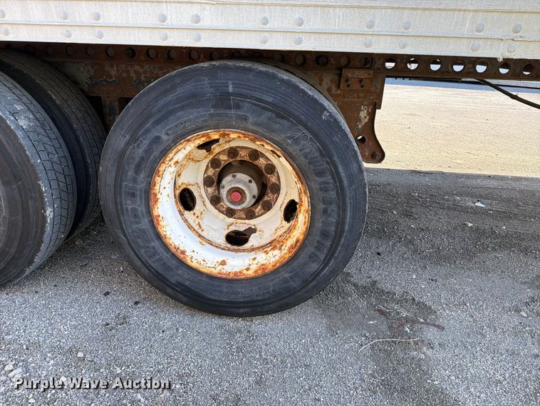 image for item YA5331 2004 Hyundai V12530152-AJS dry van trailer