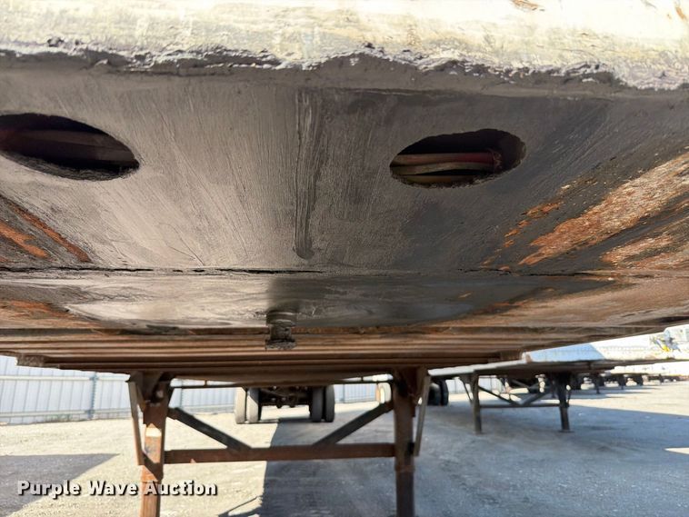 image for item YA5334 2007 Strick dry van trailer