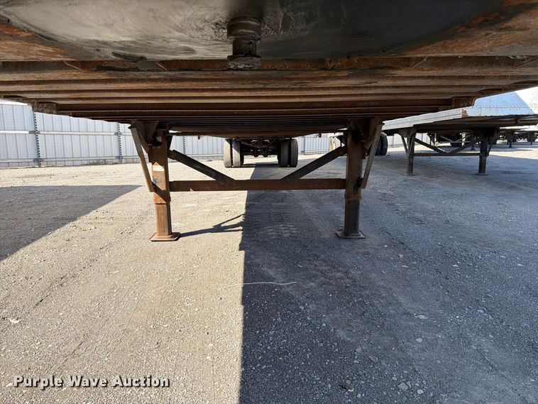 image for item YA5334 2007 Strick dry van trailer