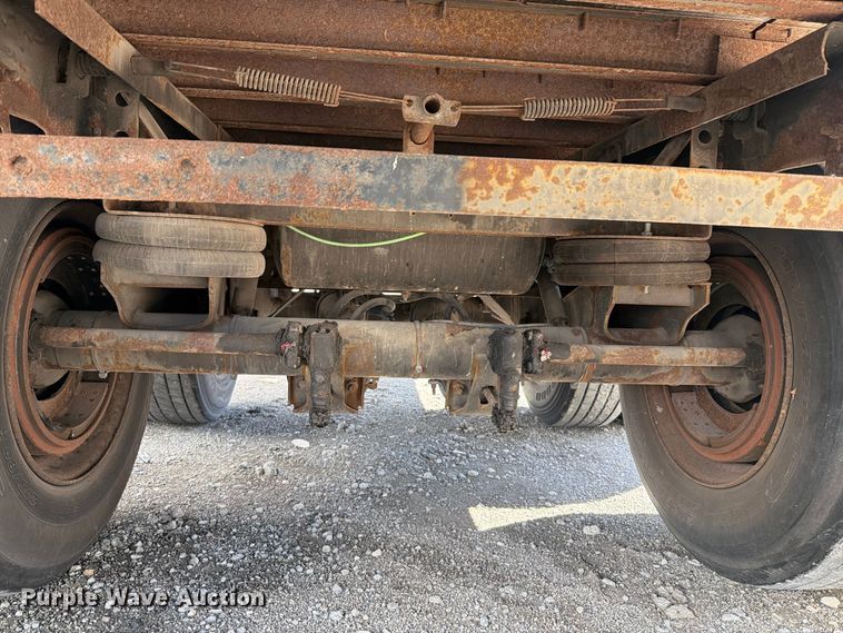 image for item YA5334 2007 Strick dry van trailer