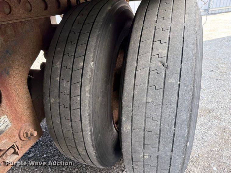 image for item YA5334 2007 Strick dry van trailer