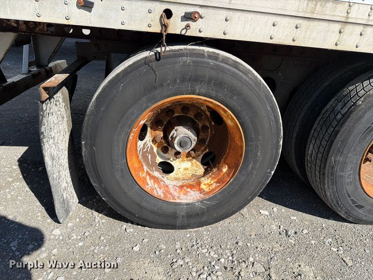 image for item YA5334 2007 Strick dry van trailer