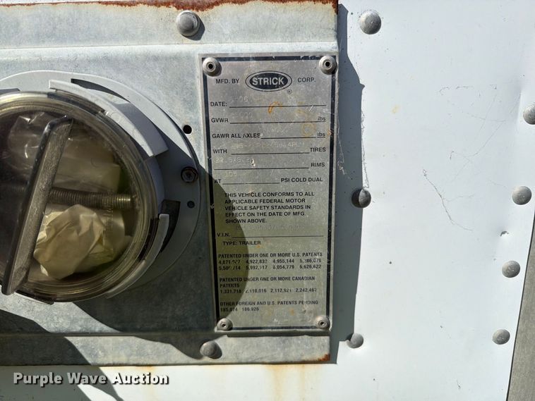 image for item YA5334 2007 Strick dry van trailer