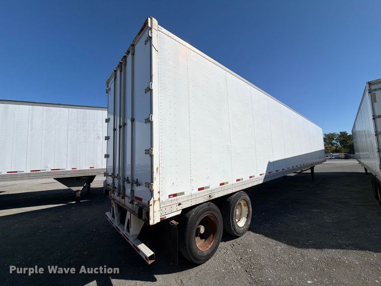 image for item YA5336 2004 Strick dry van trailer