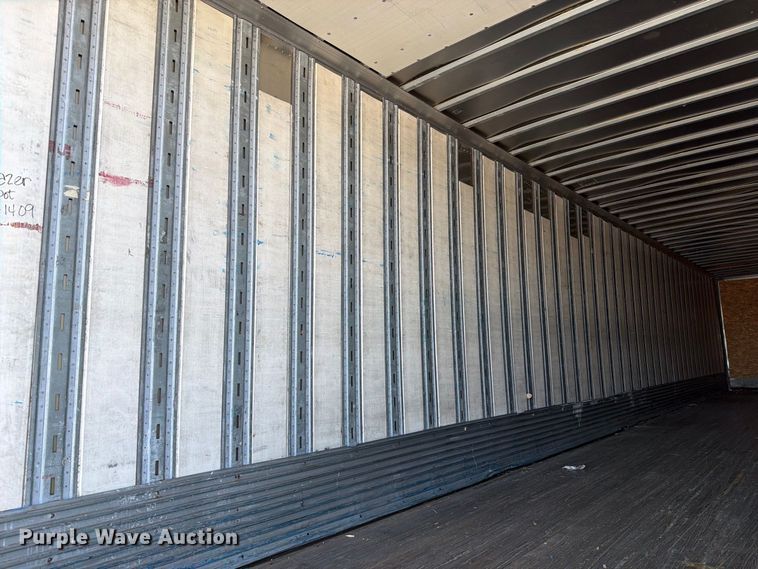 image for item YA5336 2004 Strick dry van trailer