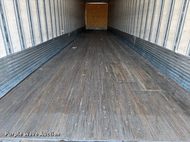 image for item YA5336 2004 Strick dry van trailer