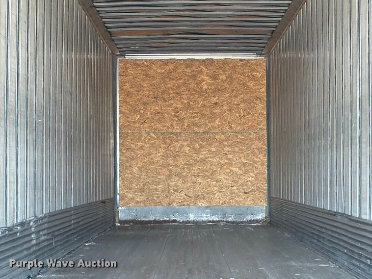 image for item YA5336 2004 Strick dry van trailer