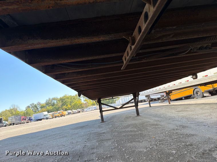 image for item YA5336 2004 Strick dry van trailer