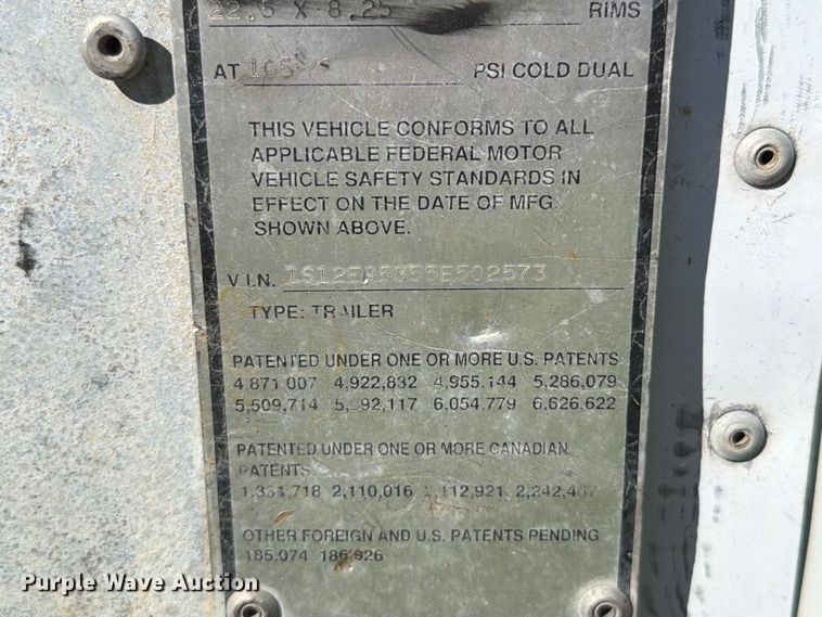 image for item YA5336 2004 Strick dry van trailer