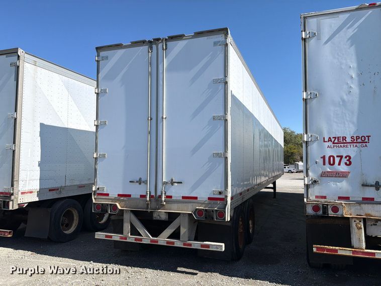 image for item YA5337 2008 Vanguard dry van trailer