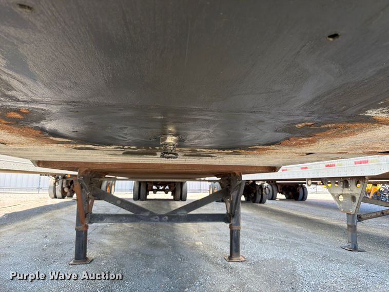 image for item YA5337 2008 Vanguard dry van trailer