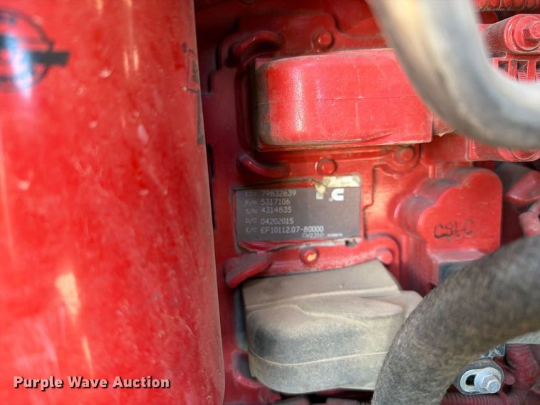 image for item YA5391 2016 Peterbilt 579 semi truck