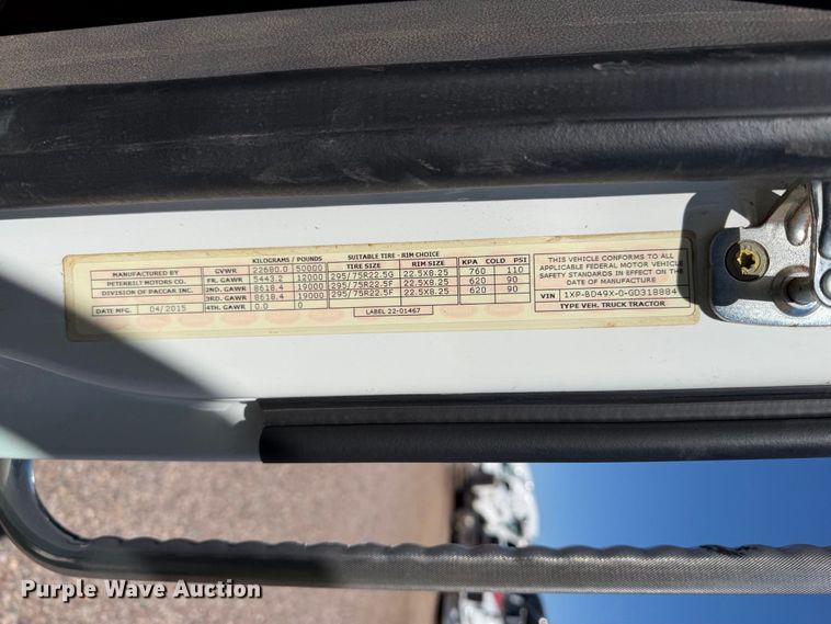 image for item YA5391 2016 Peterbilt 579 semi truck