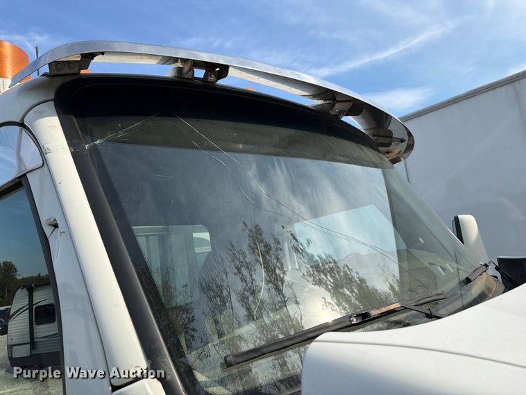 image for item YA5499 2020 Kenworth T880 semi truck