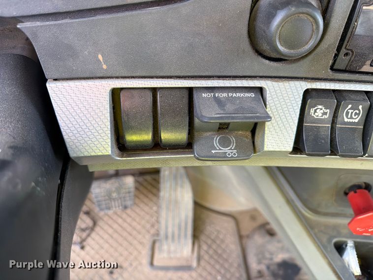 image for item YA5499 2020 Kenworth T880 semi truck