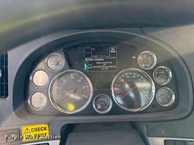 image for item YA5499 2020 Kenworth T880 semi truck
