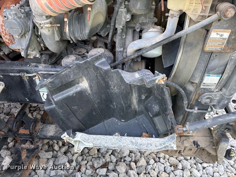 image for item YA5499 2020 Kenworth T880 semi truck