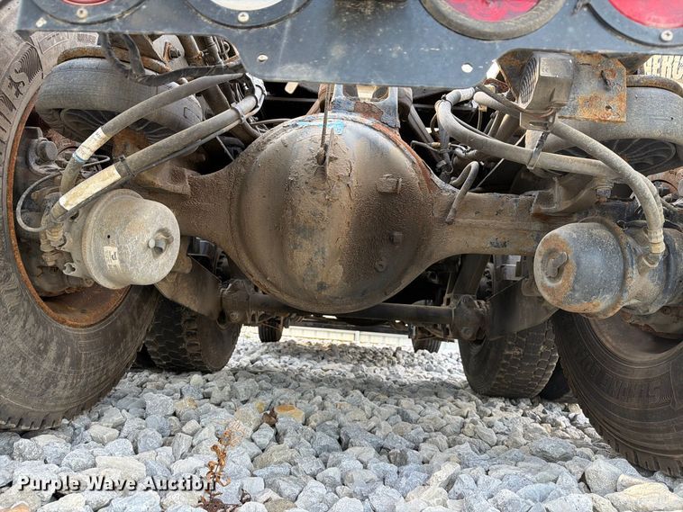 image for item YA5499 2020 Kenworth T880 semi truck